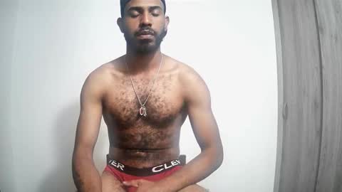 bruce_1111 online show from 12-19-25, 07:10