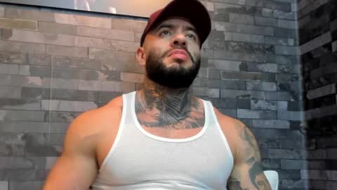 Snapshot of brucedallas chatting on 05-31-26, 02:53 brucedallas online show from 05-31-26, 02:53