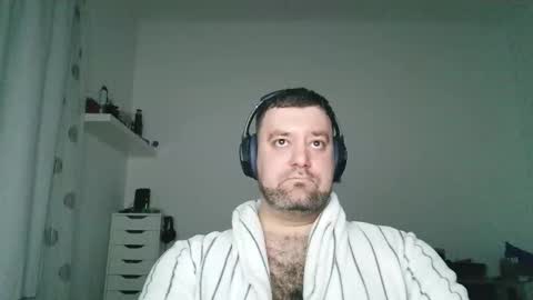 Snapshot of brucemf chatting on 02-10-26, 09:30 Bruce online show from 02-10-26, 09:30