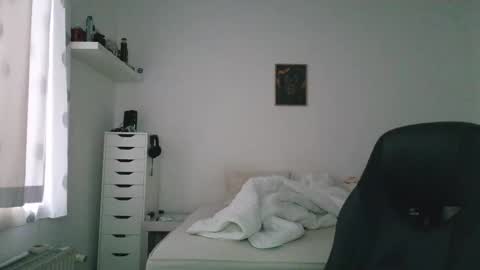 Snapshot of brucemf chatting on 02-14-26, 08:00 Bruce online show from 02-14-26, 08:00