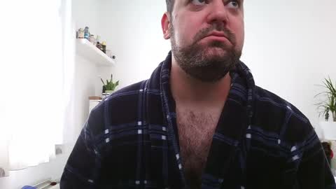 Bruce online show from 04-26-26, 07:06