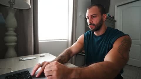 Snapshot of brucestryker chatting on 09-12-25, 02:17 onlyfans BRUCESTRYKER online show from 09-12-25, 02:17