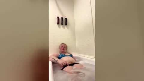 bruhbabexoxo online show from 04-23-26, 05:26