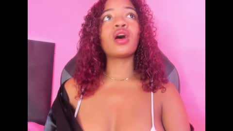 Lady  online show from 01-25-25, 03:41