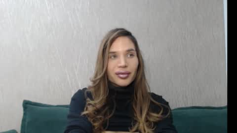 Snapshot of brunettesurprise chatting on 01-15-26, 05:16 Luna online show from 01-15-26, 05:16