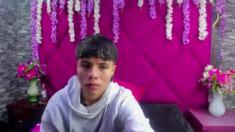 Snapshot of bruno_cruz chatting on 09-25-25, 02:48 Bruno Cruz online show from 09-25-25, 02:48