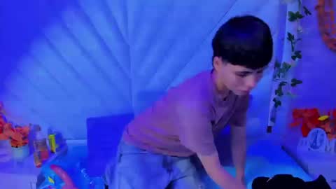 Snapshot of bruno_cruz chatting on 10-16-25, 02:45 Bruno Cruz online show from 10-16-25, 02:45