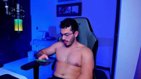 Snapshot of bruno_diaz31 chatting on 07-17-26, 03:57 Bruno online show from 07-17-26, 03:57