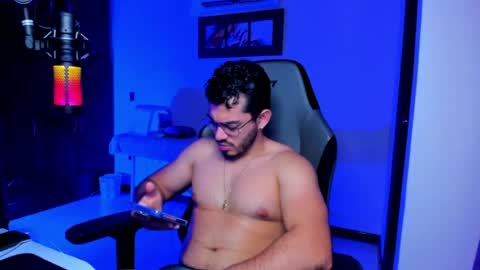 Snapshot of bruno_diaz31 chatting on 07-21-26, 03:31 Bruno online show from 07-21-26, 03:31