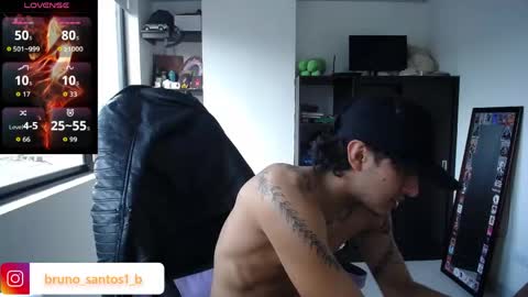 Snapshot of bruno_santos1 chatting on 04-10-26, 01:49 Bruno online show from 04-10-26, 01:49