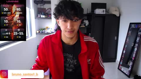 Snapshot of bruno_santos1 chatting on 05-04-26, 12:45 Bruno online show from 05-04-26, 12:45