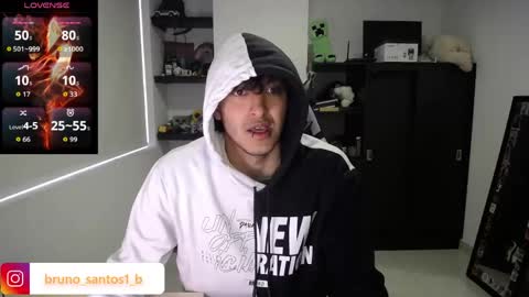 Snapshot of bruno_santos1 chatting on 05-06-26, 12:10 Bruno online show from 05-06-26, 12:10