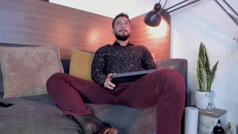 Snapshot of bruno_woods chatting on 04-27-26, 04:49 Andres Suarez online show from 04-27-26, 04:49