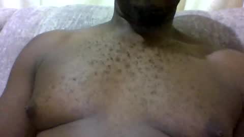 Snapshot of brusedarling chatting on 11-23-25, 04:56 brucedarling online show from 11-23-25, 04:56