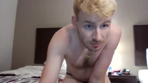 Snapshot of brxdd88 chatting on 01-12-26, 06:29 BRADDY online show from 01-12-26, 06:29