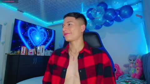 BRYAM INDEPENDENT MODEL online show from 01-17-25, 03:55