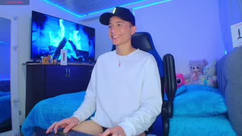 BRYAM INDEPENDENT MODEL online show from 01-25-25, 02:37