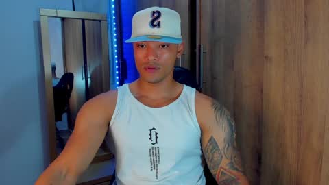 Snapshot of bryan_boy_ chatting on 12-11-24, 11:00 bryan online show from 12-11-24, 11:00