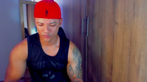 Snapshot of bryan_boy_ chatting on 12-17-24, 01:38 bryan online show from 12-17-24, 01:38