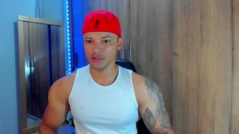 Snapshot of bryan_boy_ chatting on 12-20-24, 01:14 bryan online show from 12-20-24, 01:14