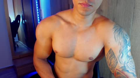 Snapshot of bryan_boy_ chatting on 12-22-24, 05:21 bryan online show from 12-22-24, 05:21