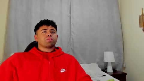 Snapshot of bryan_stoness chatting on 02-19-25, 12:25 bryan stoness online show from 02-19-25, 12:25
