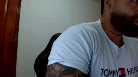 Snapshot of bryan_stoness chatting on 08-04-26, 05:21 bryan stoness online show from 08-04-26, 05:21