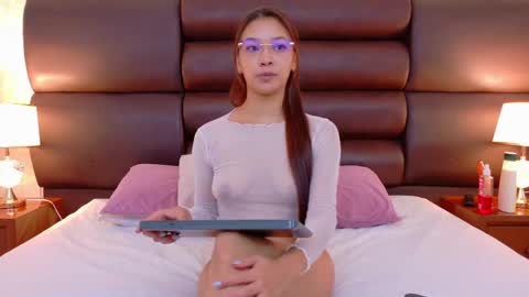 Snapshot of bryannamiller chatting on 04-26-26, 01:31 bryannamiller online show from 04-26-26, 01:31