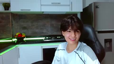 Snapshot of bryce_evans chatting on 11-24-25, 03:12 B R Y C E online show from 11-24-25, 03:12