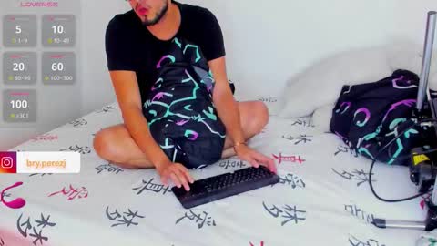 Snapshot of bryperez chatting on 09-16-25, 03:07 bry online show from 09-16-25, 03:07