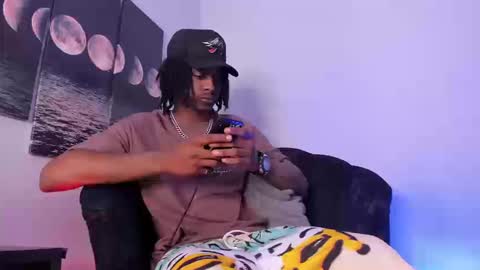 Snapshot of bryxxxon1 chatting on 09-10-25, 03:34 Bryxon online show from 09-10-25, 03:34