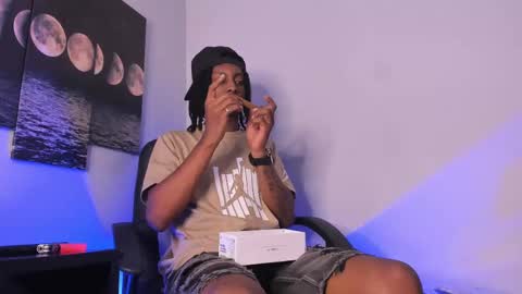 Snapshot of bryxxxon1 chatting on 10-04-25, 04:16 Bryxon online show from 10-04-25, 04:16