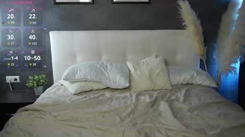 Sabrina  online show from 09-18-25, 05:09