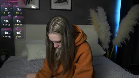 Sabrina  online show from 10-02-25, 04:08