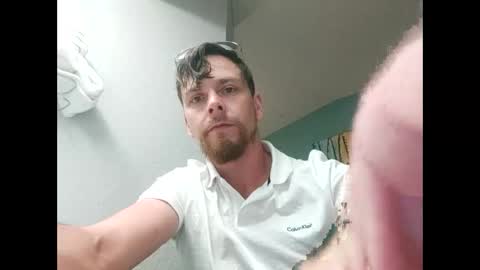 Snapshot of bubblebutt417 chatting on 06-06-26, 02:27 Max candi online show from 06-06-26, 02:27