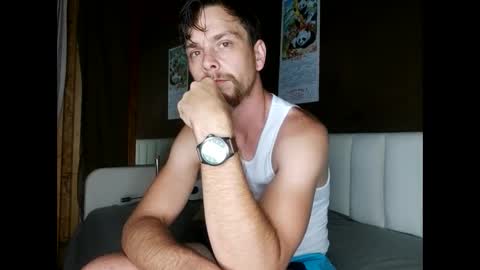 Snapshot of bubblebutt417 chatting on 06-11-26, 03:48 Max candi online show from 06-11-26, 03:48