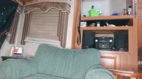 Snapshot of bubblebutt417 chatting on 06-17-26, 01:52 Max candi online show from 06-17-26, 01:52
