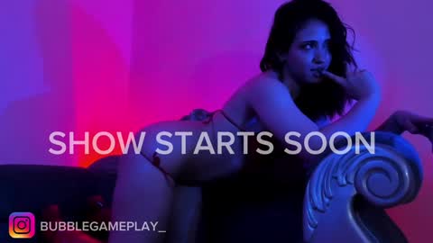 Snapshot of bubblewhite_ chatting on 12-17-24, 11:17 BubbleJereth online show from 12-17-24, 11:17