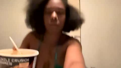 Bubblez the Doll online show from 03-02-26, 03:41