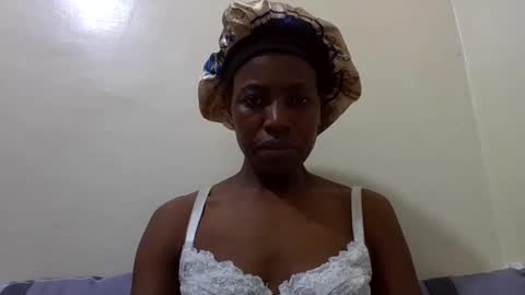 Snapshot of bubbly_jocyce chatting on 06-10-26, 08:35 talisha online show from 06-10-26, 08:35