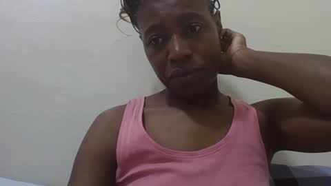 Snapshot of bubbly_jocyce chatting on 06-23-26, 11:08 talisha online show from 06-23-26, 11:08