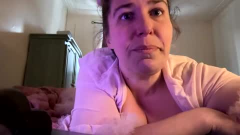 Snapshot of bubblya chatting on 02-17-26, 05:41 bubblya online show from 02-17-26, 05:41