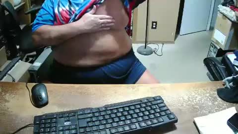 Snapshot of bucku2 chatting on 09-16-25, 11:39 Bucku2 online show from 09-16-25, 11:39