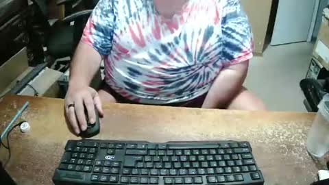 Snapshot of bucku2 chatting on 10-16-25, 10:11 Bucku2 online show from 10-16-25, 10:11