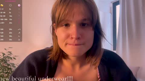 Mira  online show from 04-08-26, 07:03