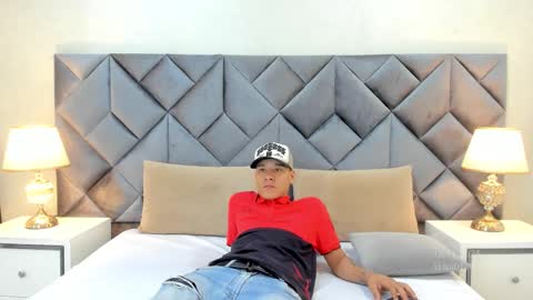 Buda y Cataleya online show from 11-19-25, 03:12