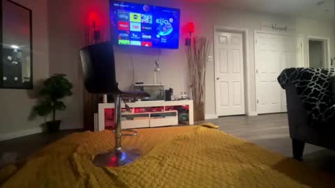 Snapshot of buddhax chatting on 09-27-25, 07:24 Koa Kobe online show from 09-27-25, 07:24