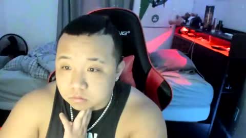 Snapshot of buffsexyman24 chatting on 02-24-25, 12:20 buffsexyman24 online show from 02-24-25, 12:20