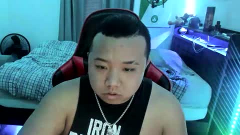 Snapshot of buffsexyman24 chatting on 02-24-25, 11:52 buffsexyman24 online show from 02-24-25, 11:52