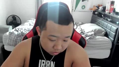 Snapshot of buffsexyman24 chatting on 03-04-25, 03:26 buffsexyman24 online show from 03-04-25, 03:26